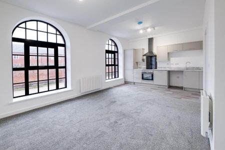 2 bedroom flat to rent - Photo 2