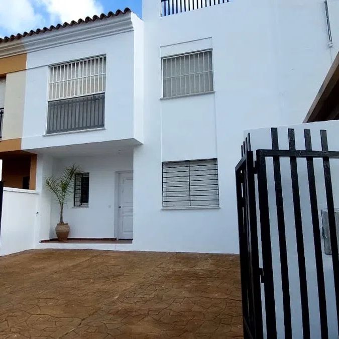 Alquiler de chalet adosado en C/Abulaga, 15 - Photo 1