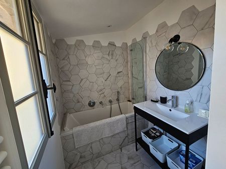 Location Appartement 4 pièces 94m² AIX EN PROVENCE 13100 - Photo 4