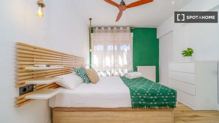 2 room luxury Flat for rent in Valencia - Photo 3