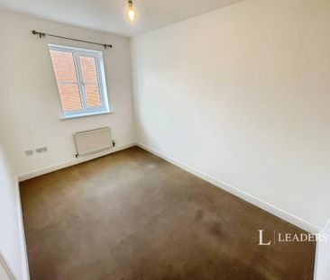 3 bedroom mid-terrace to rent Water Lily Way, Bourne PE10 - Photo 4