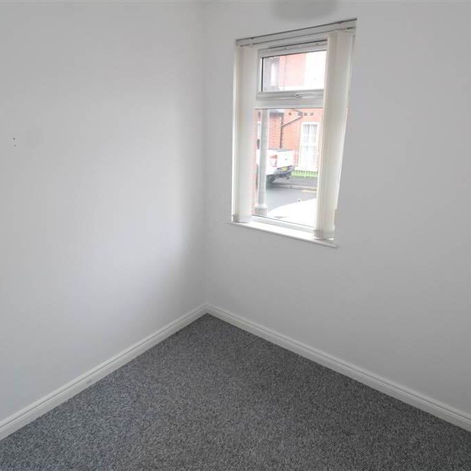 70 Connsbrook Avenue, Belfast, BT4 1JW - Photo 1
