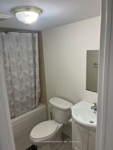 For Lease - 27 Bobolink Avenue, Toronto, Ontario - Photo 4