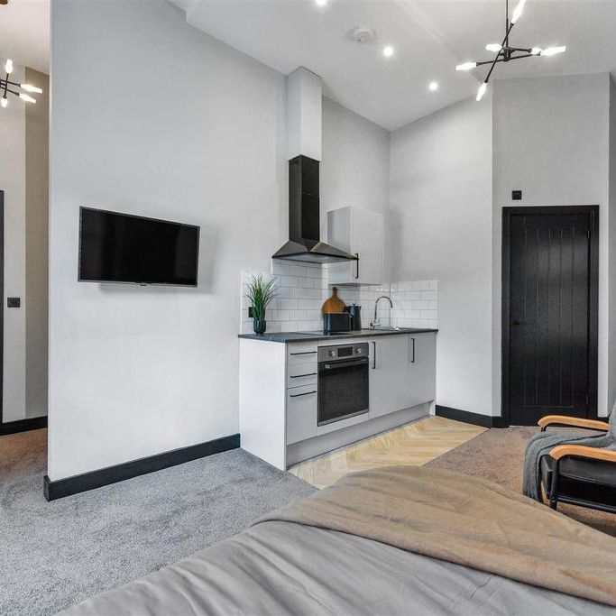 1 bedroom in a house share to rent - Photo 1