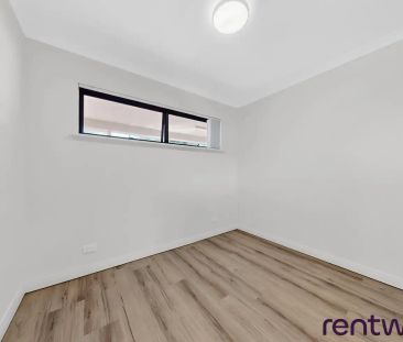 “STYLISH APARTMENT NEAR COOGEE BEACH” - Photo 5