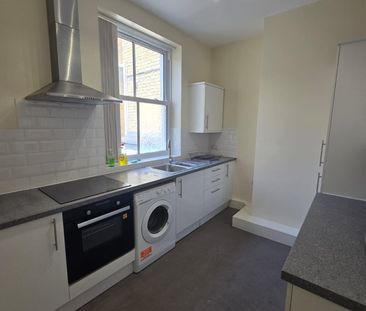 1 Bed Flat, Lewisham High St, SE13 - Photo 6