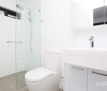 Modern apartment in Brunswick West - Photo 6