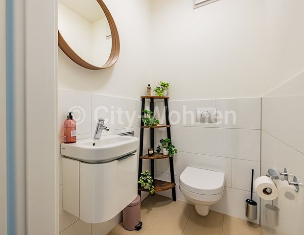 Komplett möblierte Wohnung mit eigenem Garten in Hamburg-Winterhude - Foto 1