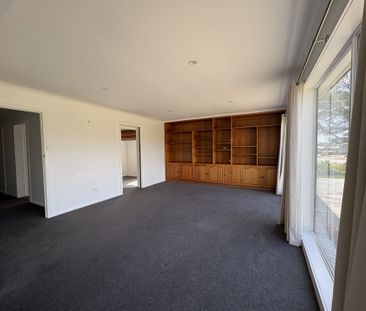 Feel at home, Living Here - Photo 1