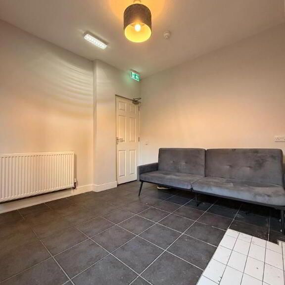 Rooms 2 & 4, 14 Beechmount Street, Belfast, BT12 7NG - Photo 1