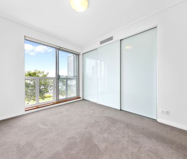 Waterfront Townhome - Photo 4