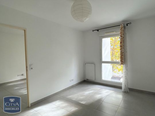 Location Appartement 2 pièces 40m² MARSEILLE 9ème - Photo 1