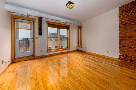 The Brock Street Commons - Photo 2