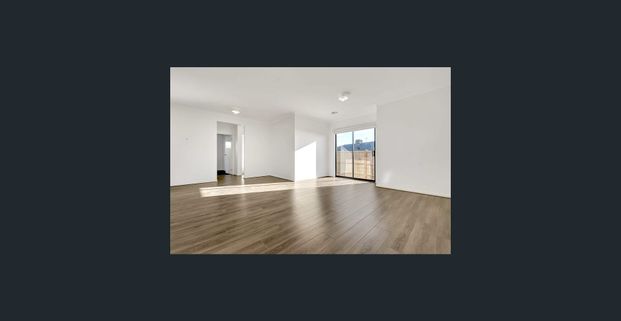 Stunning 4-Bedroom Home with Modern Amenities - Photo 1