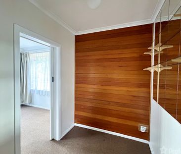 9 Aminya Place, Orange NSW 2800 - House For Rent | Domain - Photo 6