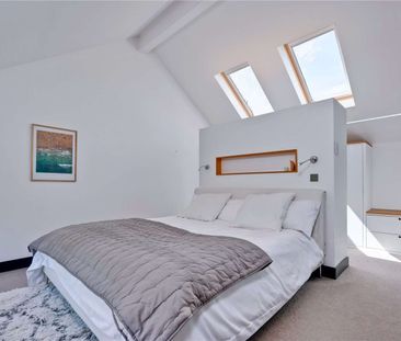 An impressive example of modern architecture and contemporary desig... - Photo 5