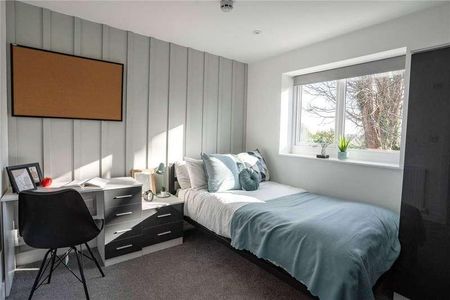 Battery Hill, Winchester, Hampshire, SO22 - Photo 2