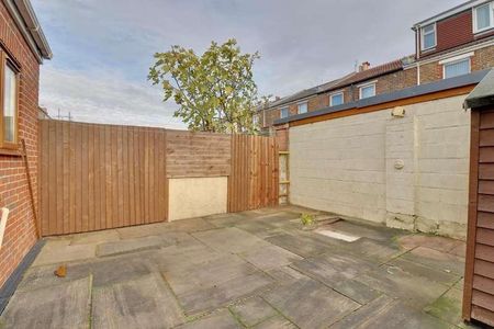 Dover Road, Portsmouth, PO3 - Photo 2