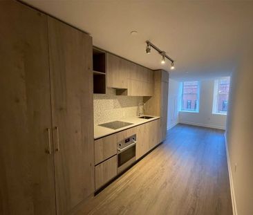 For Lease - 1 Yorkville Avenue Unit# 303, Toronto, Ontario - Photo 2