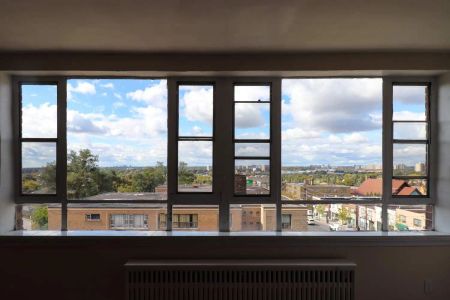 2507 & 2515 Eglinton Avenue West, Toronto — 1 Bedroom - Photo 4
