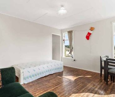 Rent includes water - Photo 4