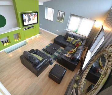 Peregrine Street, Hulme, Manchester, M15 - Photo 1