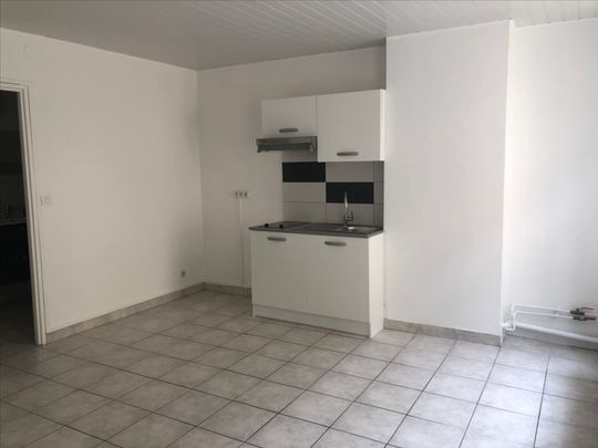 Location Appartement 1 pièce 20m² - Photo 1
