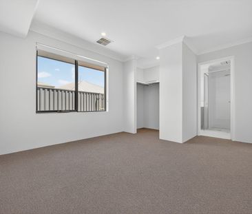 Modern Family Living in the Heart of Lakelands! - Photo 5
