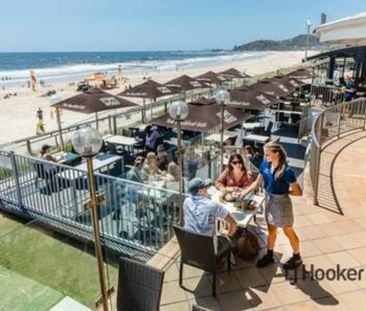 NEWLY RENOVATED TWO BEDROOM TOP FLOOR BEACHSIDE UNIT - Photo 4