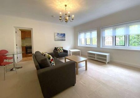 Ferry Lane, Wraysbury, Staines-upon-thames, Berkshire, TW19 - Photo 2