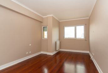 Apartamento T4 em Lisboa