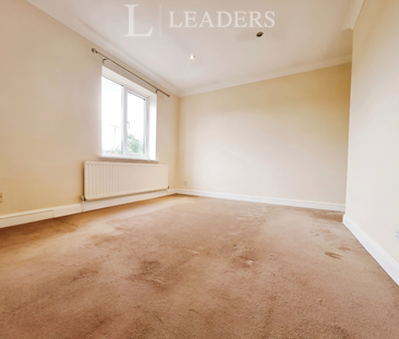 3 bedroom detached house to rent - Photo 3