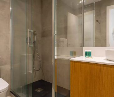 2-bedroom apartment for rent in Universidad, Madrid. - Photo 3