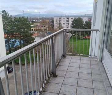 Location Appartement 4 pièces 100m² - Photo 3