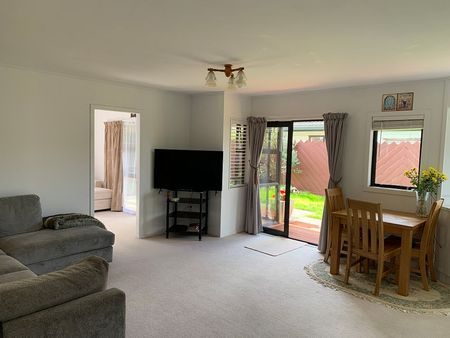 Maygrove, 3 bedrooms, fully furnished - Photo 3