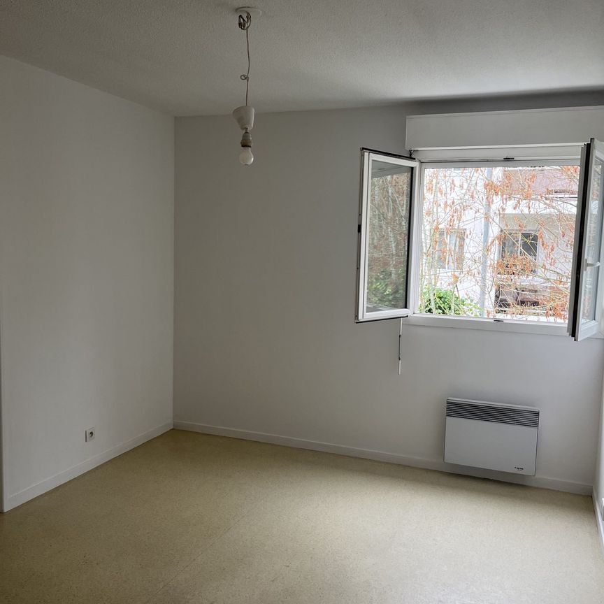 Location Appartement 1 pièce 21m² PESSAC 33600 - Photo 1