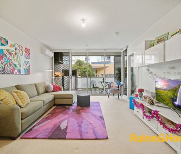 Spacious 1 Bedroom Apartment in The Heart of Rhodes with Resort Sty... - Photo 2