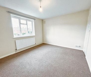 3 bedroom maisonette to rent - Photo 3