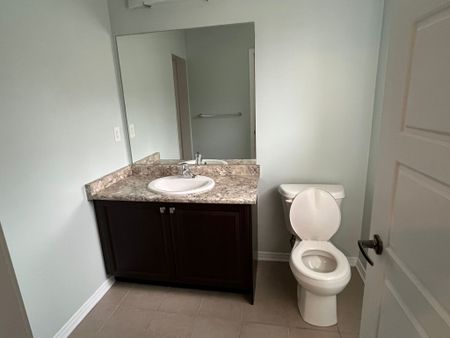 For Lease - 71 Bedrock Drive, Hamilton, Ontario - Photo 2