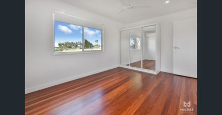 PERFECTLY BLENDING FAMILY & BEACH LIFESTYLE - Photo 5