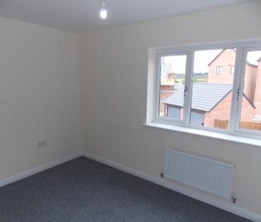 2 bedroom semi-detached house to rent - Photo 3