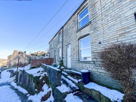 Back Lane, Holmfirth, HD9 - Photo 3