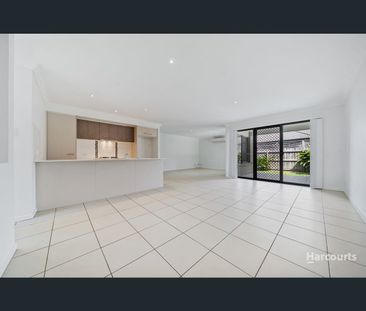 22 Park Edge Place, Redland Bay, Qld 4165 - Photo 3