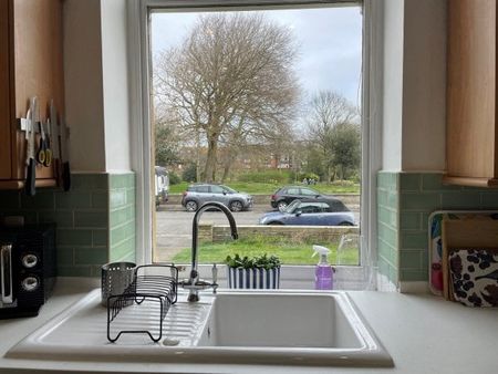 St Georges Square, Lytham St Annes - Photo 2