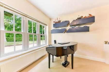 6 bedroom detached house to rent - Photo 2