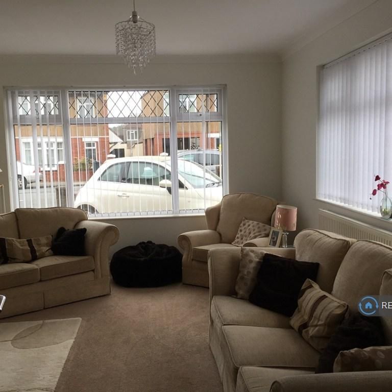 3 bedroom detached house to rent - Photo 1