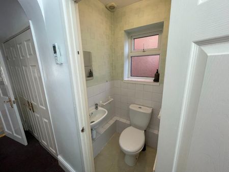 4 bedroom House To Let Total Size: 819 SQ FT - Photo 5