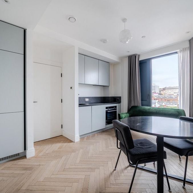 Studio to rent - Photo 1