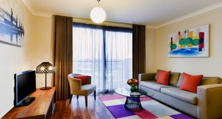 1 Bed Apartment - Photo 2