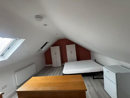 Room in a Shared House, Shelbourne Road, N17 - Photo 5